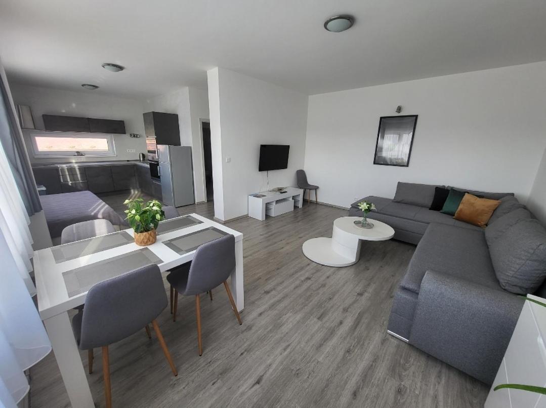 Apartmán Gabriela Roudne Esterno foto