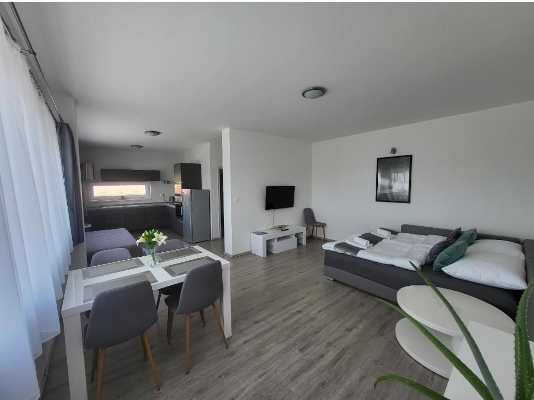 Apartmán Gabriela Roudne Esterno foto
